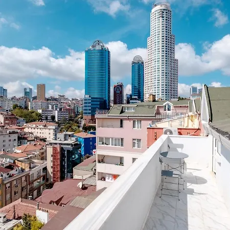 Vibrant Duplex With Terrace 2 Min To Cevahir Mall