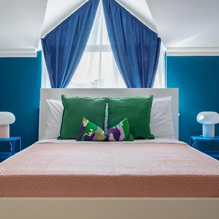 Vibrant Duplex With Terrace 2 Min To Cevahir Mall İstanbul