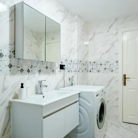 Lägenhet Vibrant Duplex With Terrace 2 Min To Cevahir Mall *